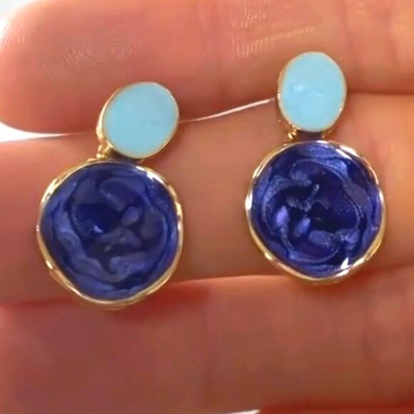 Elegant two tone earrings - Picture 7 of 8
